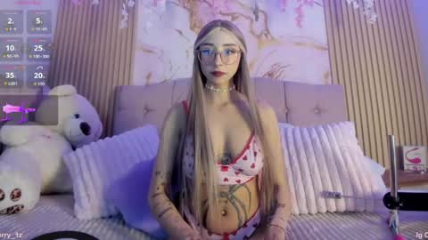 Snapshot of alicee1_ chatting on 03/22/26, 10:35 Aliice online show from 03/22/26, 10:35