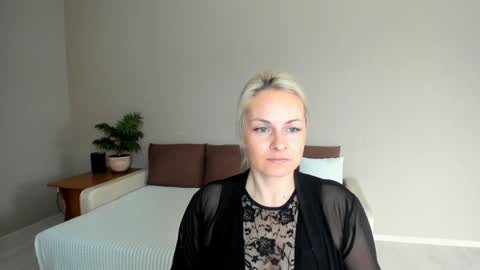 Snapshot of alicee__grace chatting on 01/30/25, 09:15 Alicee online show from 01/30/25, 09:15