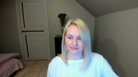 Snapshot of alicee__grace chatting on 03/07/25, 07:49 Alicee online show from 03/07/25, 07:49