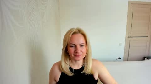 Snapshot of alicee__grace chatting on 03/17/26, 09:45 Alicee online show from 03/17/26, 09:45