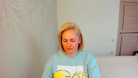 Snapshot of alicee__grace chatting on 04/13/26, 10:10 Alicee online show from 04/13/26, 10:10