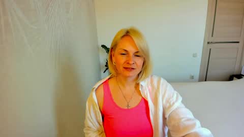 Snapshot of alicee__grace chatting on 04/17/26, 09:34 Alicee online show from 04/17/26, 09:34