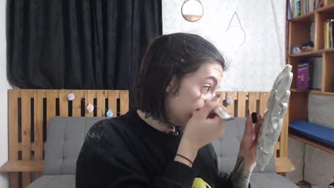 Snapshot of alicee_logan_ chatting on 12/21/24, 01:47 alicee_logan_ online show from 12/21/24, 01:47