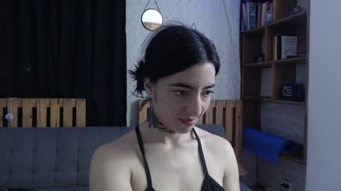 Snapshot of alicee_logan_ chatting on 01/31/25, 02:04 alicee_logan_ online show from 01/31/25, 02:04