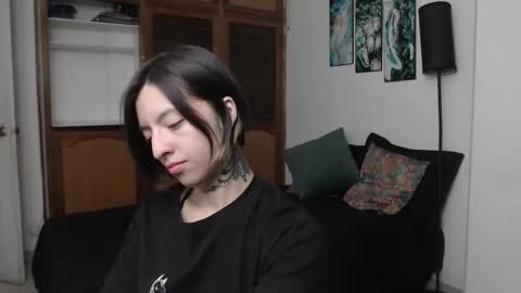 Snapshot of alicee_logan_ chatting on 10/19/25, 12:11 alicee_logan_ online show from 10/19/25, 12:11