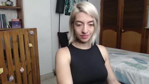 Snapshot of alicee_logan_ chatting on 03/23/26, 01:20 alicee_logan_ online show from 03/23/26, 01:20