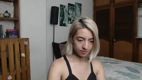 Snapshot of alicee_logan_ chatting on 04/01/26, 01:28 alicee_logan_ online show from 04/01/26, 01:28