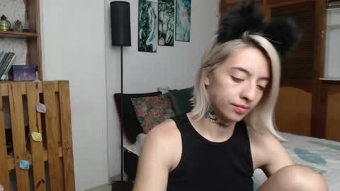 Snapshot of alicee_logan_ chatting on 04/18/26, 02:04 alicee_logan_ online show from 04/18/26, 02:04