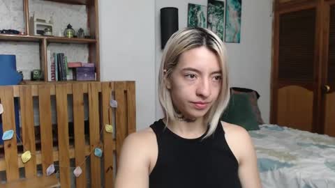 Snapshot of alicee_logan_ chatting on 04/25/26, 02:03 alicee_logan_ online show from 04/25/26, 02:03