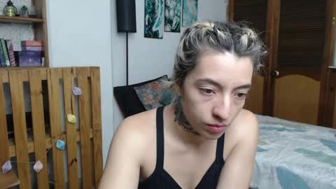 Snapshot of alicee_logan_ chatting on 05/07/26, 11:21 alicee_logan_ online show from 05/07/26, 11:21