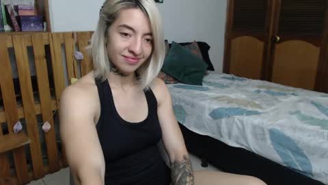 Snapshot of alicee_logan_ chatting on 05/09/26, 01:00 alicee_logan_ online show from 05/09/26, 01:00
