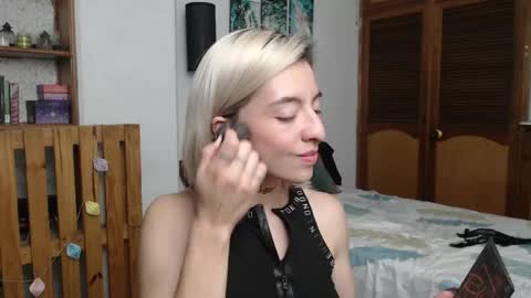 Snapshot of alicee_logan_ chatting on 05/16/26, 03:14 alicee_logan_ online show from 05/16/26, 03:14