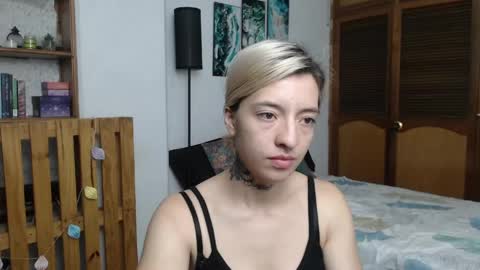 Snapshot of alicee_logan_ chatting on 05/17/26, 02:20 alicee_logan_ online show from 05/17/26, 02:20