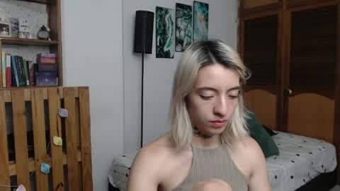 Snapshot of alicee_logan_ chatting on 05/23/26, 03:12 alicee_logan_ online show from 05/23/26, 03:12