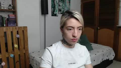 Snapshot of alicee_logan_ chatting on 05/24/26, 03:11 alicee_logan_ online show from 05/24/26, 03:11