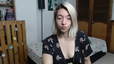 Snapshot of alicee_logan_ chatting on 05/25/26, 02:28 alicee_logan_ online show from 05/25/26, 02:28