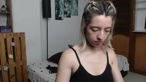 Snapshot of alicee_logan_ chatting on 05/28/26, 02:31 alicee_logan_ online show from 05/28/26, 02:31