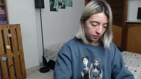 Snapshot of alicee_logan_ chatting on 06/08/26, 02:01 alicee_logan_ online show from 06/08/26, 02:01