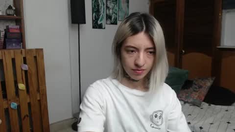 Snapshot of alicee_logan_ chatting on 06/18/26, 01:50 alicee_logan_ online show from 06/18/26, 01:50