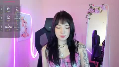 Snapshot of aliceeinwonderlanddd chatting on 06/12/26, 03:38 Alice online show from 06/12/26, 03:38