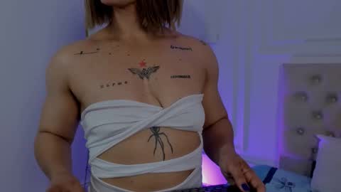 Snapshot of alicefit_212 chatting on 10/09/25, 01:31 alicefit_212 online show from 10/09/25, 01:31