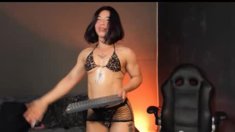 Snapshot of alicefit_212 chatting on 11/14/25, 01:21 alicefit_212 online show from 11/14/25, 01:21