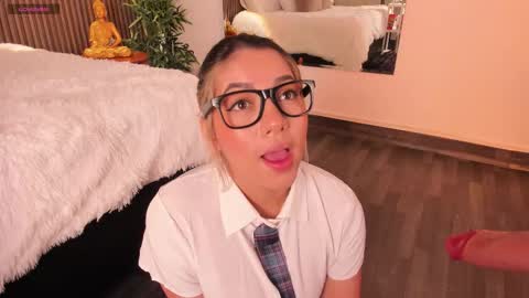 Alice  online show from 11/28/25, 02:36