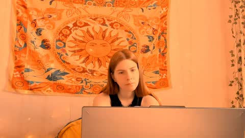 Alice online show from 04/08/26, 05:18