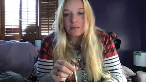 Alice online show from 12/16/25, 07:19