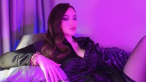 alicejameson online show from 11/10/25, 08:52