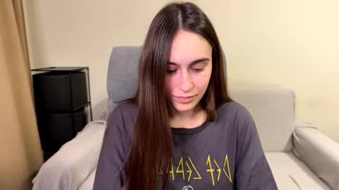 Snapshot of alicekollt chatting on 03/24/26, 10:15 alicekollt online show from 03/24/26, 10:15