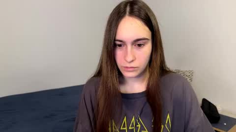 Snapshot of alicekollt chatting on 04/21/26, 02:04 alicekollt online show from 04/21/26, 02:04
