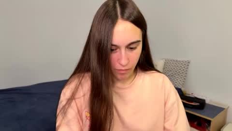 Snapshot of alicekollt chatting on 05/24/26, 05:07 alicekollt online show from 05/24/26, 05:07