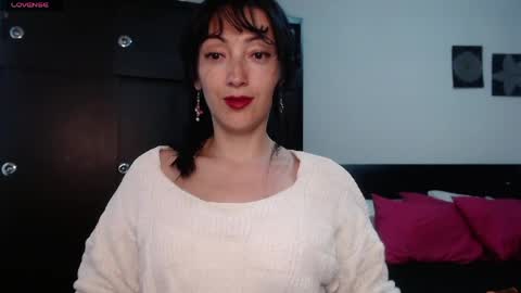 Snapshot of alicelove75 chatting on 05/13/26, 09:44 alicelove75 online show from 05/13/26, 09:44