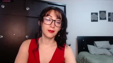 Snapshot of alicelove75 chatting on 06/26/26, 10:47 alicelove75 online show from 06/26/26, 10:47