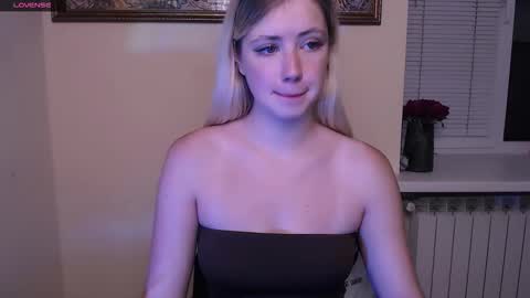 Snapshot of alicemeow_ chatting on 10/06/25, 07:50 Alice online show from 10/06/25, 07:50