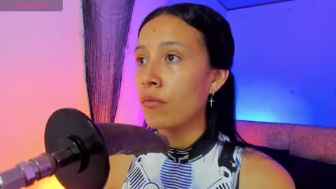 Snapshot of alicemoon__ chatting on 10/30/25, 10:16 Alicee  online show from 10/30/25, 10:16