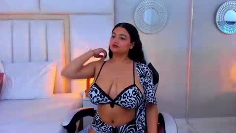 Alice Morelli  online show from 06/11/26, 03:26