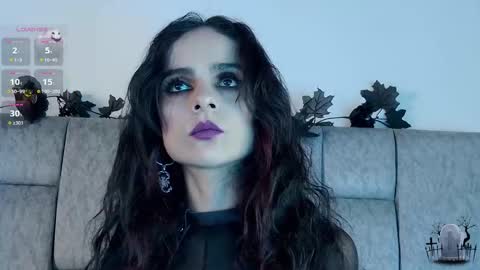 alicenoir_ online show from 10/06/25, 10:29