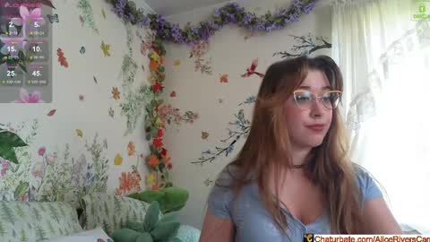 Snapshot of aliceriverscam chatting on 04/26/26, 04:15 Alice Rivers ---- Enter my public Discord- online show from 04/26/26, 04:15