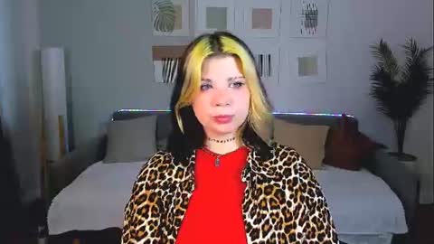Snapshot of alicespencery chatting on 06/17/26, 11:34 Your dear Alice online show from 06/17/26, 11:34