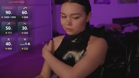 Snapshot of alicesweetlove chatting on 03/11/26, 10:38 Alice online show from 03/11/26, 10:38