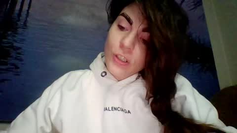 Snapshot of alicetailorrr chatting on 05/04/26, 06:37 AliceTailorrr online show from 05/04/26, 06:37