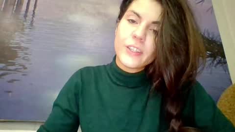 Snapshot of alicetailorrr chatting on 05/19/26, 05:08 AliceTailorrr online show from 05/19/26, 05:08