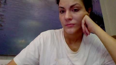 Snapshot of alicetailorrr chatting on 06/04/26, 08:42 AliceTailorrr online show from 06/04/26, 08:42