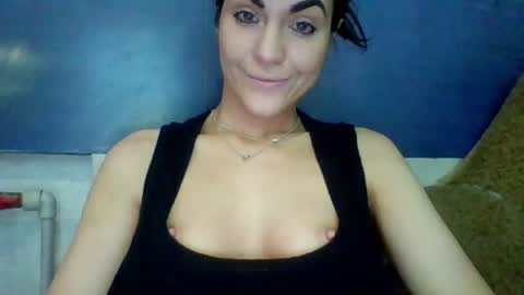 Snapshot of alicetailorrr chatting on 06/16/26, 05:26 AliceTailorrr online show from 06/16/26, 05:26