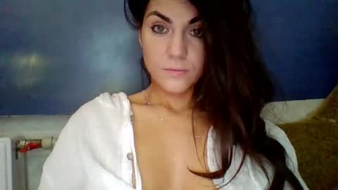 Snapshot of alicetailorrr chatting on 06/20/26, 04:43 AliceTailorrr online show from 06/20/26, 04:43