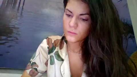 Snapshot of alicetailorrr chatting on 06/27/26, 04:56 AliceTailorrr online show from 06/27/26, 04:56