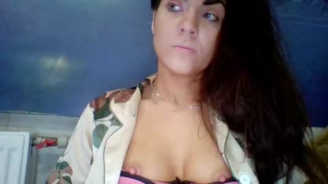 Snapshot of alicetailorrr chatting on 07/05/26, 05:47 AliceTailorrr online show from 07/05/26, 05:47