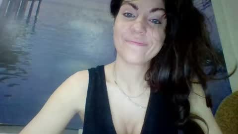 Snapshot of alicetailorrr chatting on 07/18/26, 09:18 AliceTailorrr online show from 07/18/26, 09:18